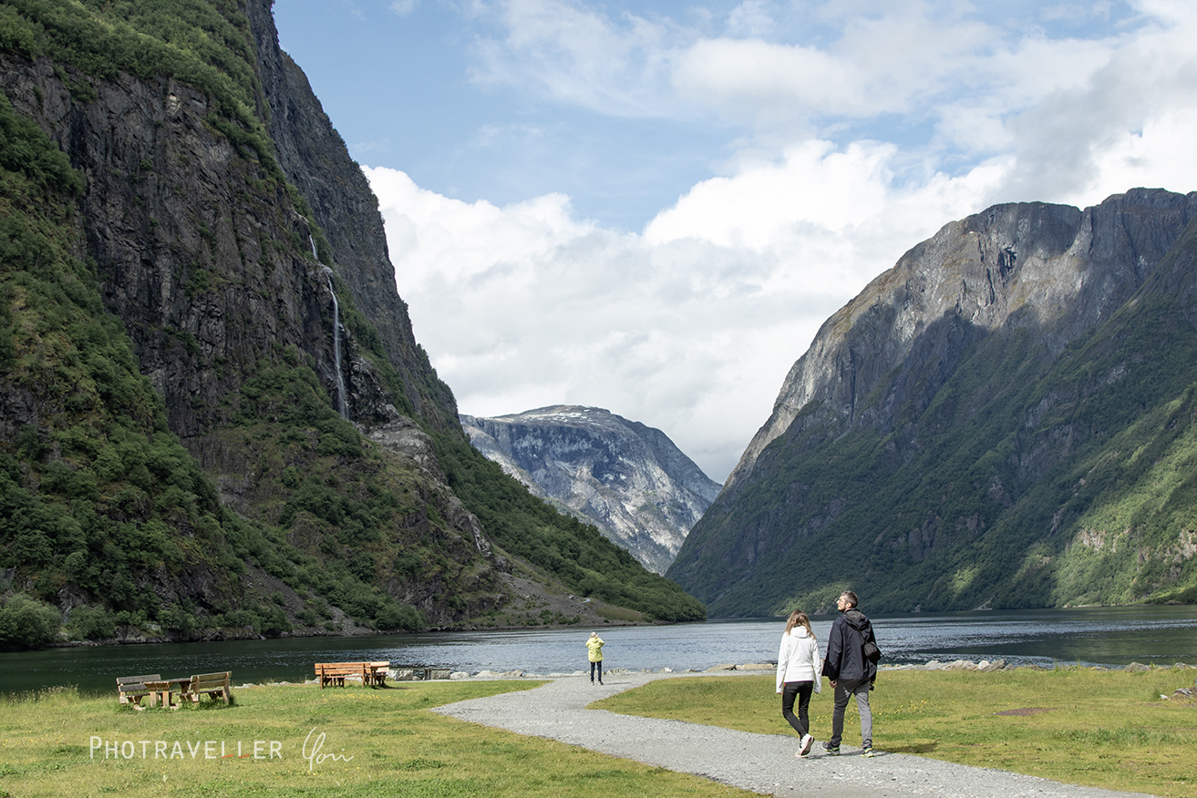 Nærøyfjord　ノルウェー　ネーロイフィヨルド