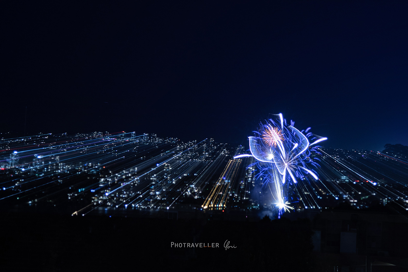 露光間ズーム_シドニー花火_銀河の妖精